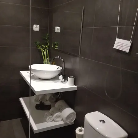 フィーリング エドゥアルド Vii ベッド・アンド・ブレックファスト 4*