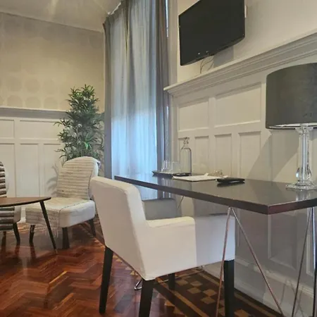 Feeling Eduardo Vii 4*